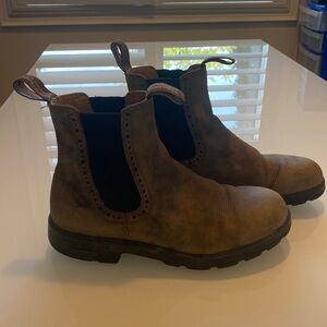 Blundstones